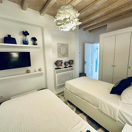 Helios Max * Mykonos Town